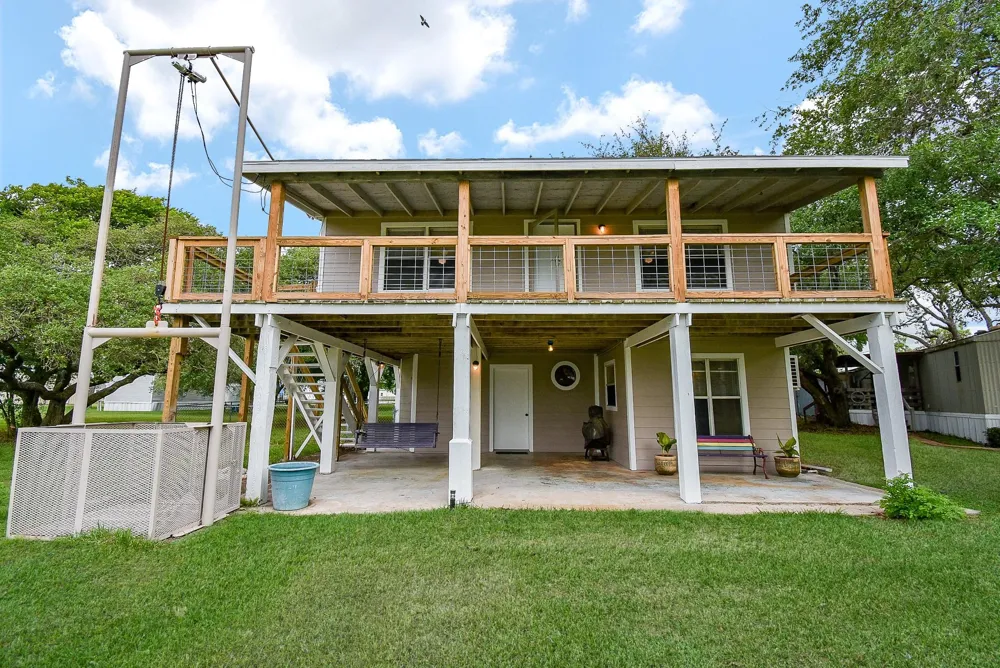1551 Bayview Drive Palacios, TX 77465
