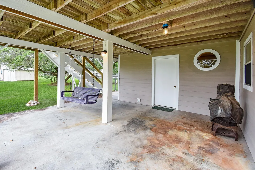1551 Bayview Drive Palacios, TX 77465