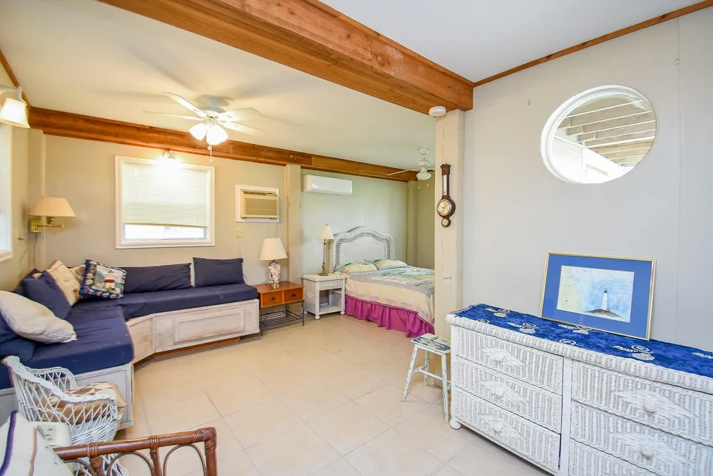 1551 Bayview Drive Palacios, TX 77465