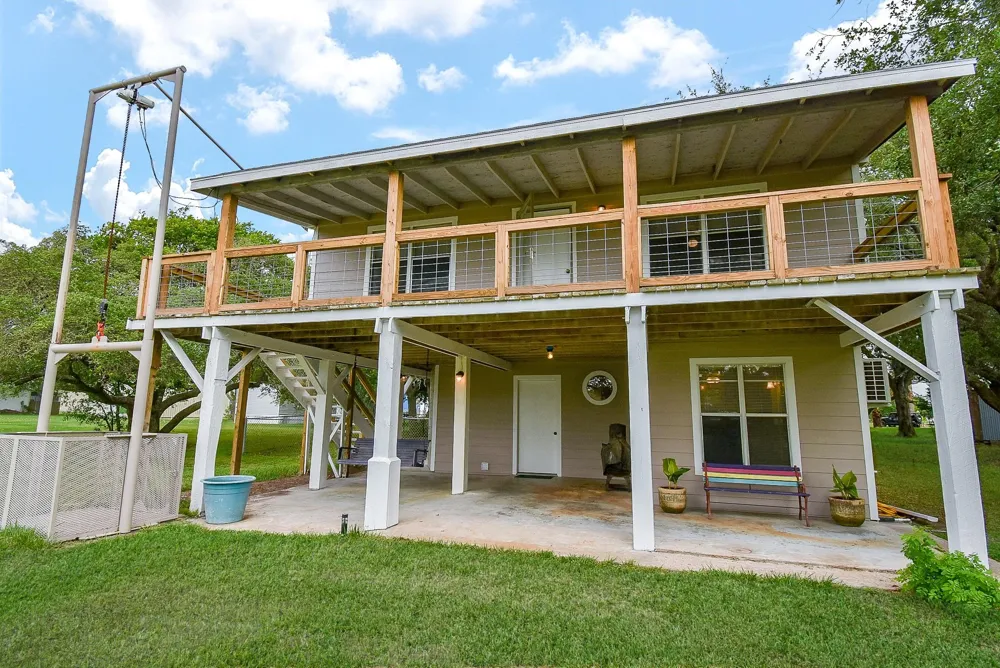 1551 Bayview Drive Palacios, TX 77465