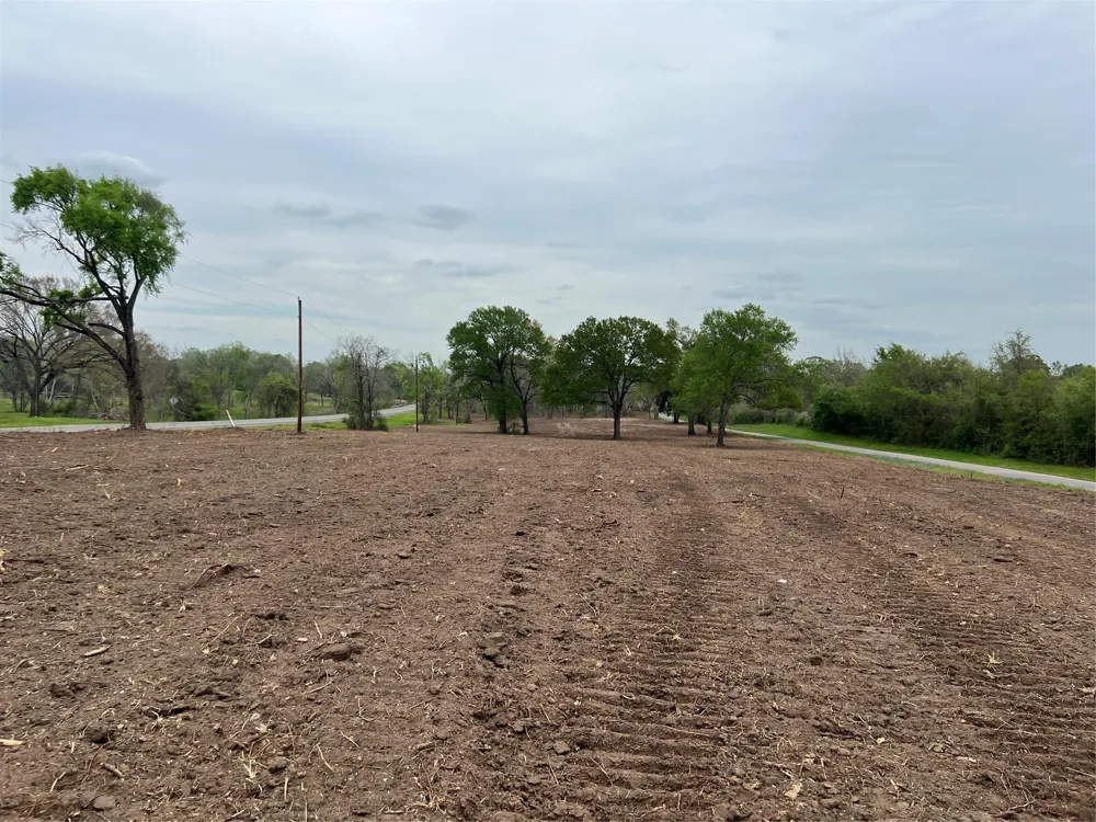 2 Tx-105 Washington, TX 77880