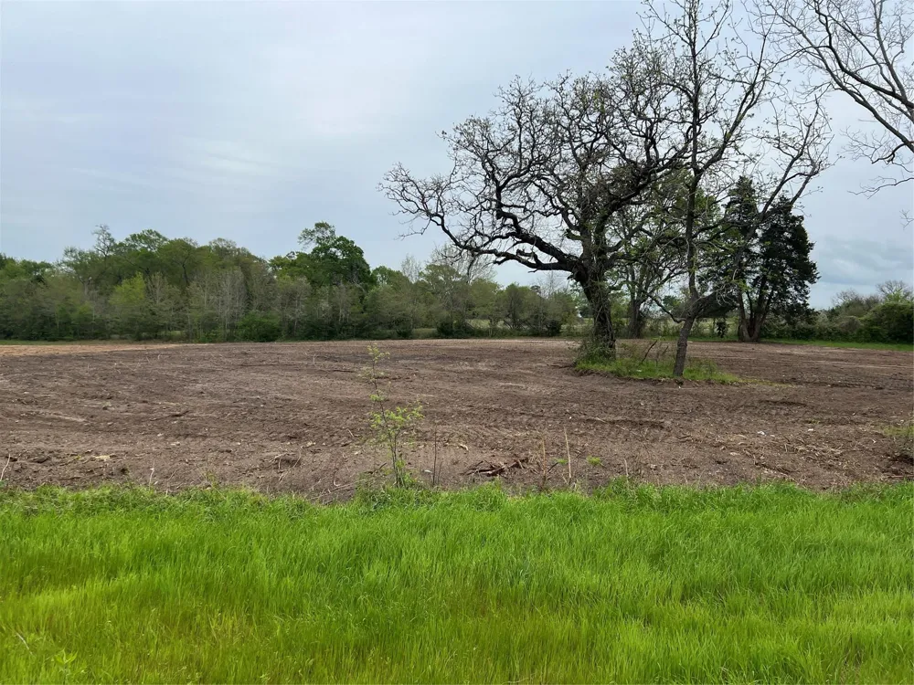 3 Tx-105 Washington, TX 77880