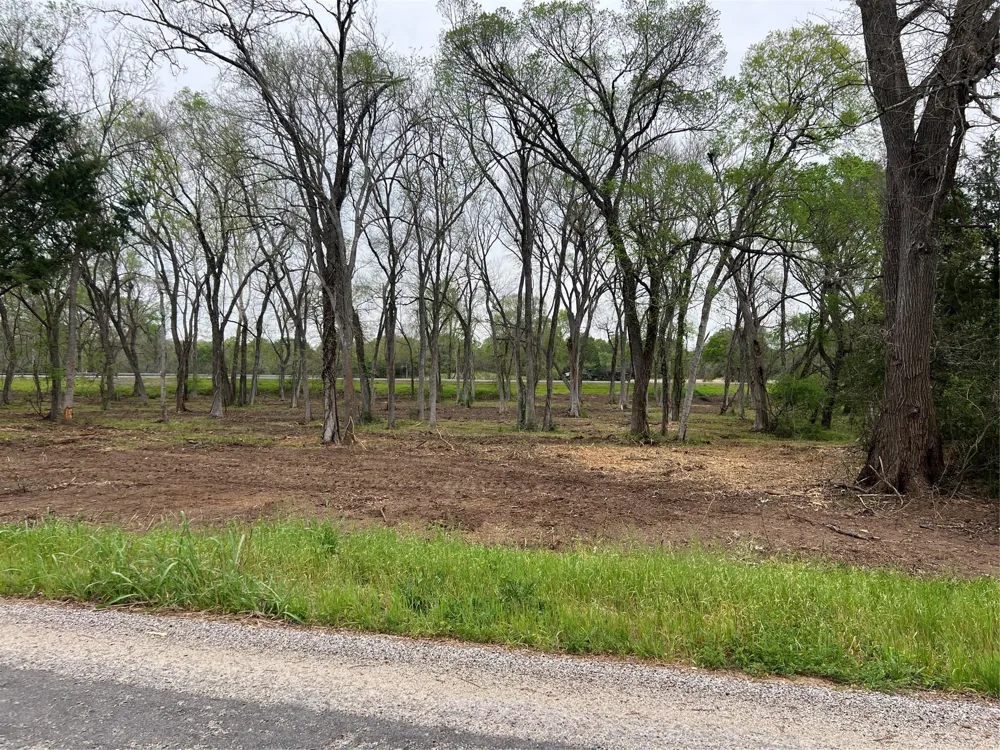 3 Tx-105 Washington, TX 77880