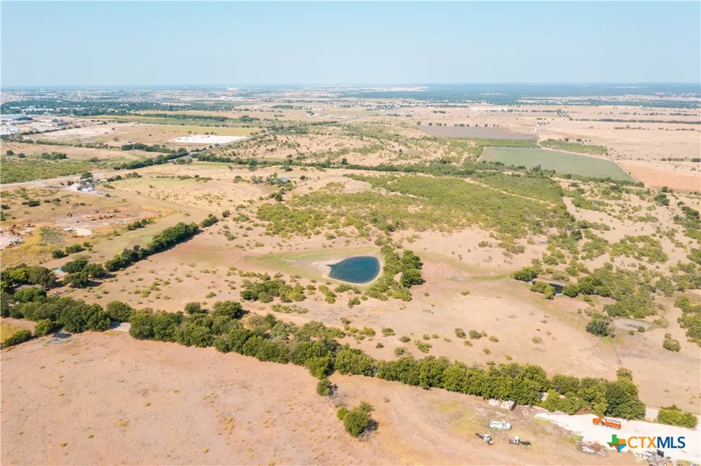 304 Circle Way Jarrell, TX 76537