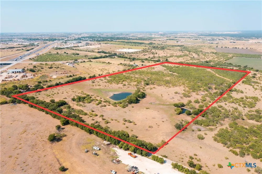 304 Circle Way Jarrell, TX 76537