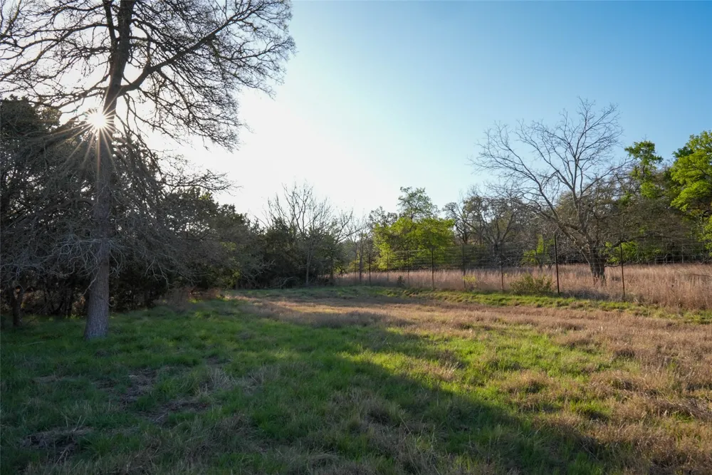 Lost Acres Loop Blanco, TX 78606
