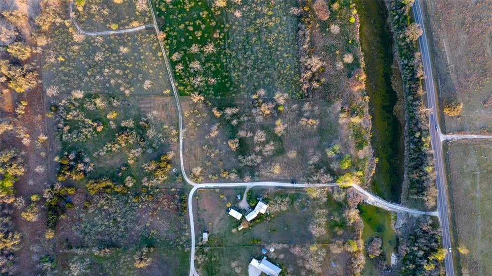Lost Acres Loop Blanco, TX 78606