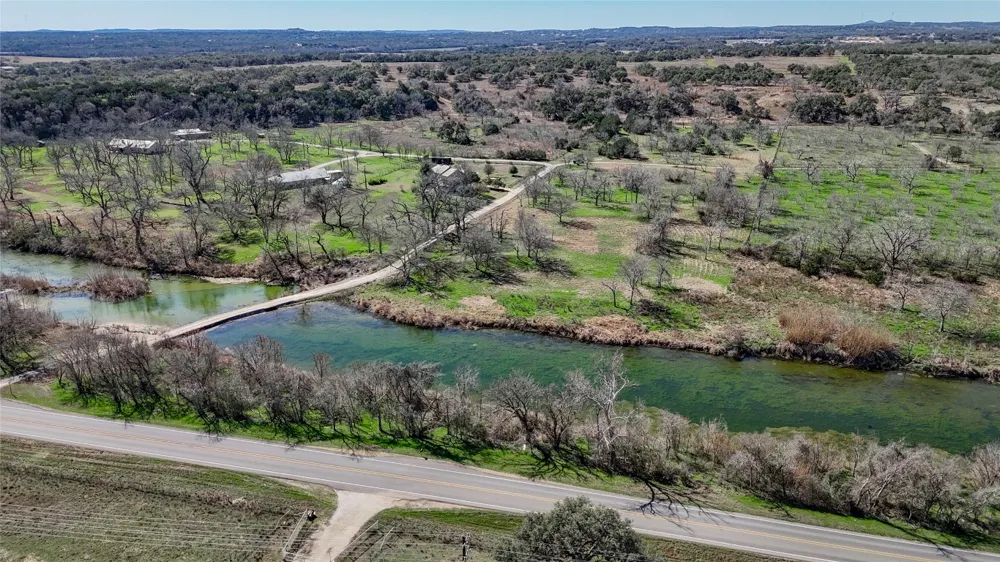 Lost Acres Loop Blanco, TX 78606