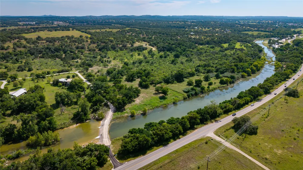 Lost Acres Loop Blanco, TX 78606