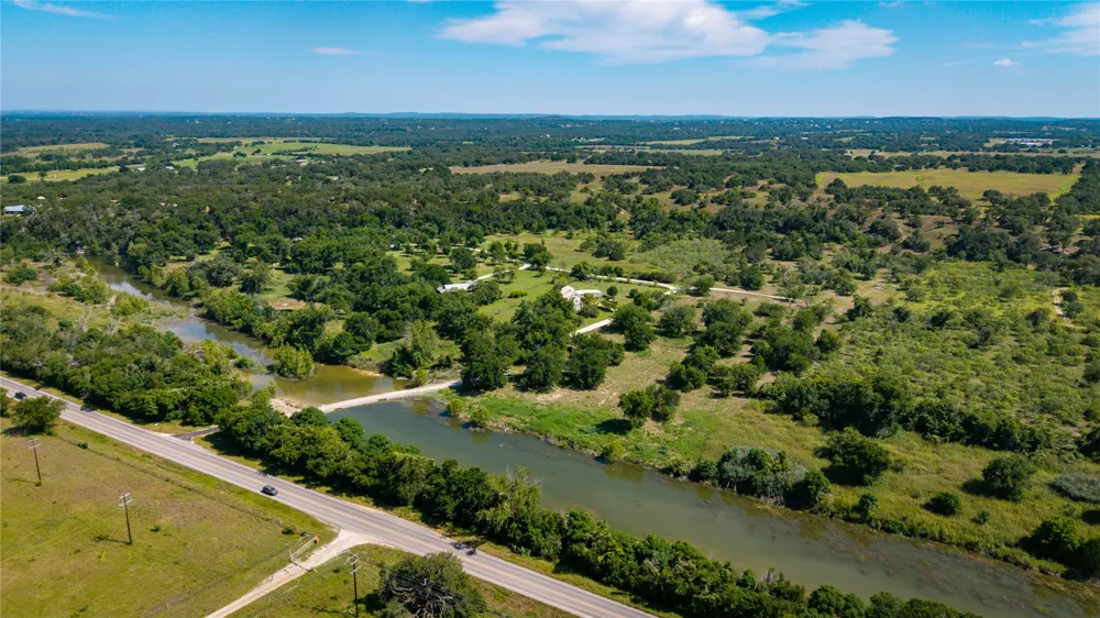 Lost Acres Loop Blanco, TX 78606