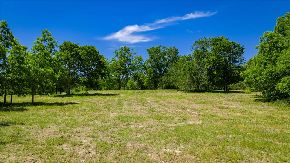 Lost Acres Loop Blanco, TX 78606