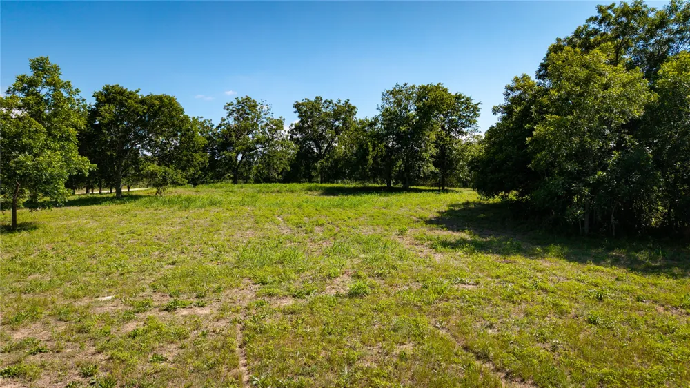 Lost Acres Loop Blanco, TX 78606