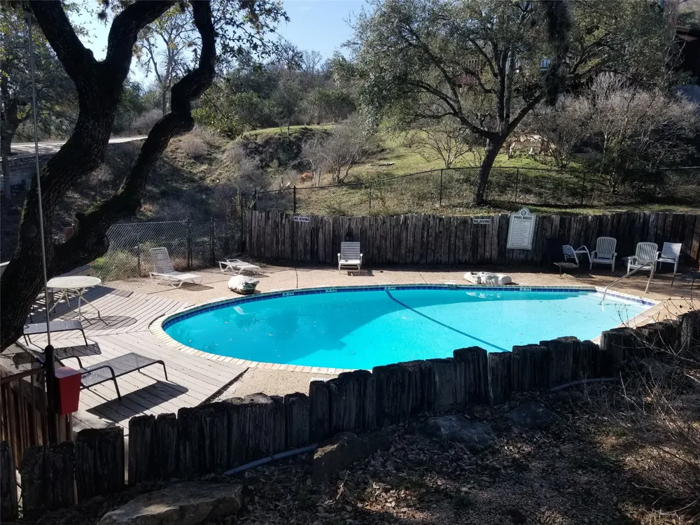 113 Hill Loop Spicewood, TX 78669
