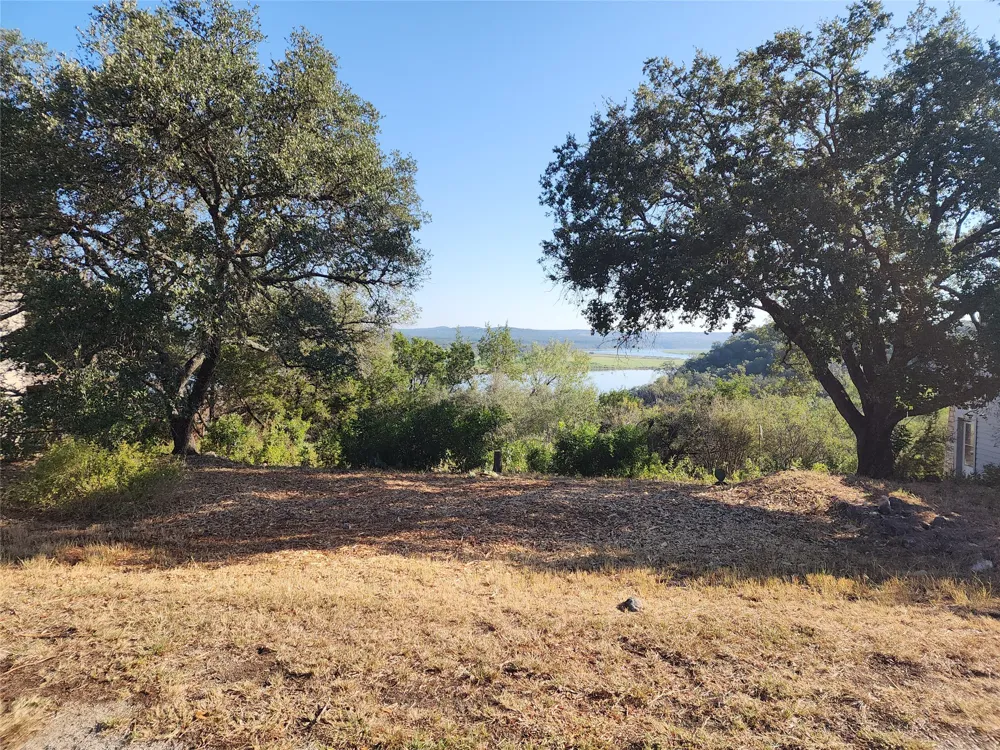 113 Hill Loop Spicewood, TX 78669