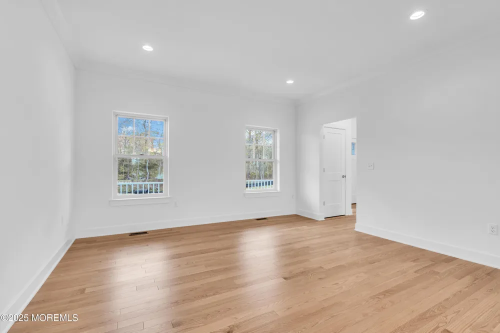 33 Pennsylvania Avenue Waretown, NJ 08758