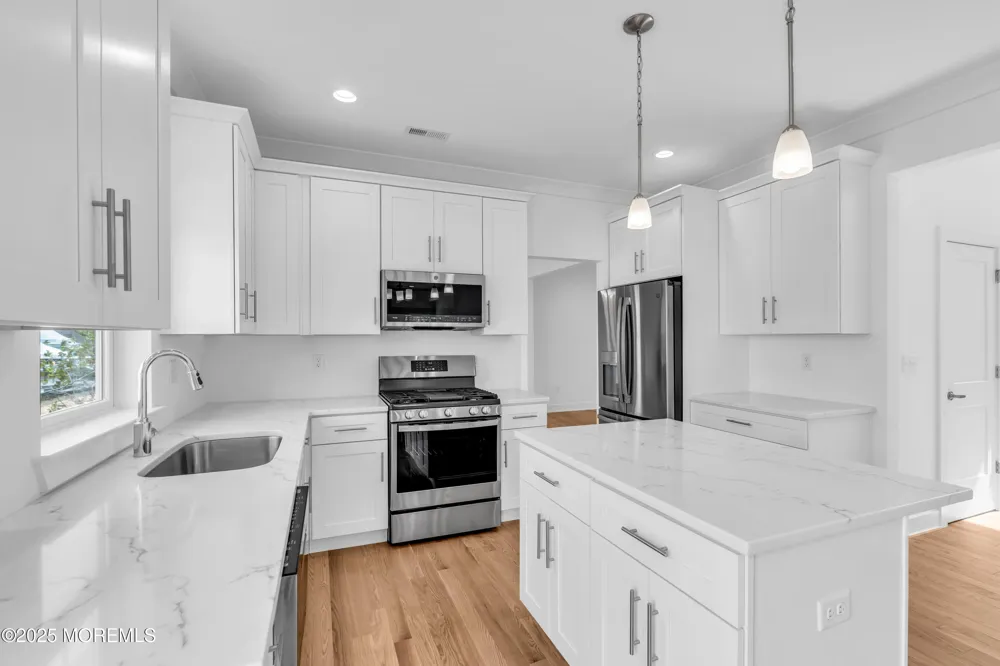 33 Pennsylvania Avenue Waretown, NJ 08758