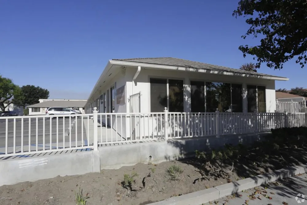 1267 W Gonzales Road Oxnard, CA 93036