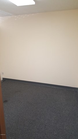 1261 W Gonzales Road Oxnard, CA 93036