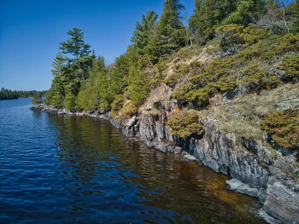 2116 Red Crest Island International Falls, MN 56649