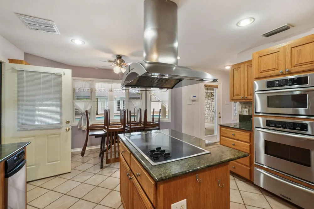6625 E Post Road Kyle, TX 78640