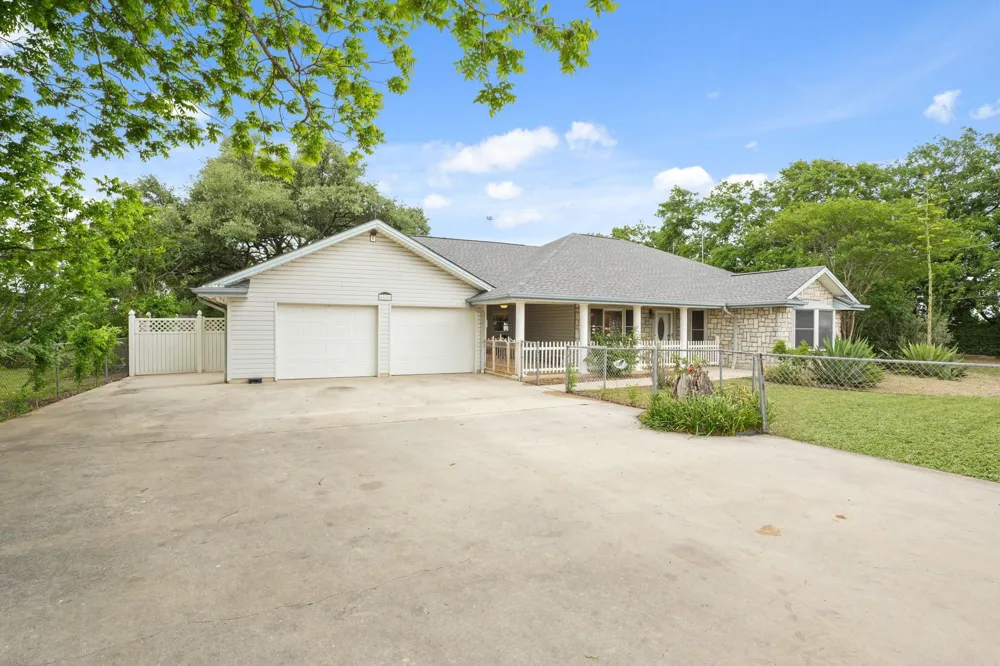 6625 E Post Road Kyle, TX 78640