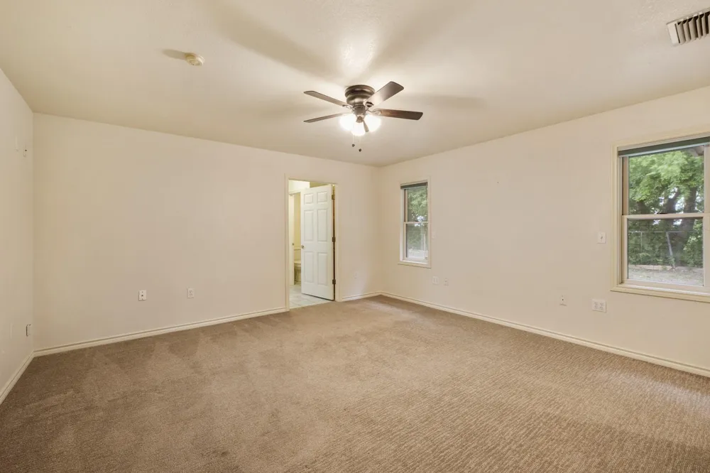 6625 E Post Road Kyle, TX 78640