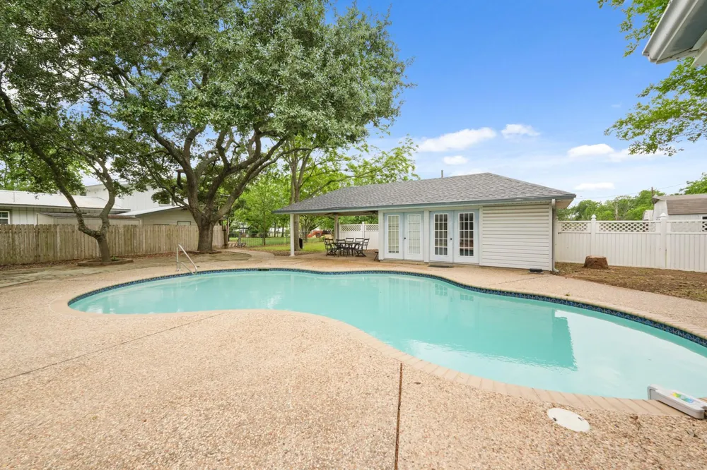 6625 E Post Road Kyle, TX 78640