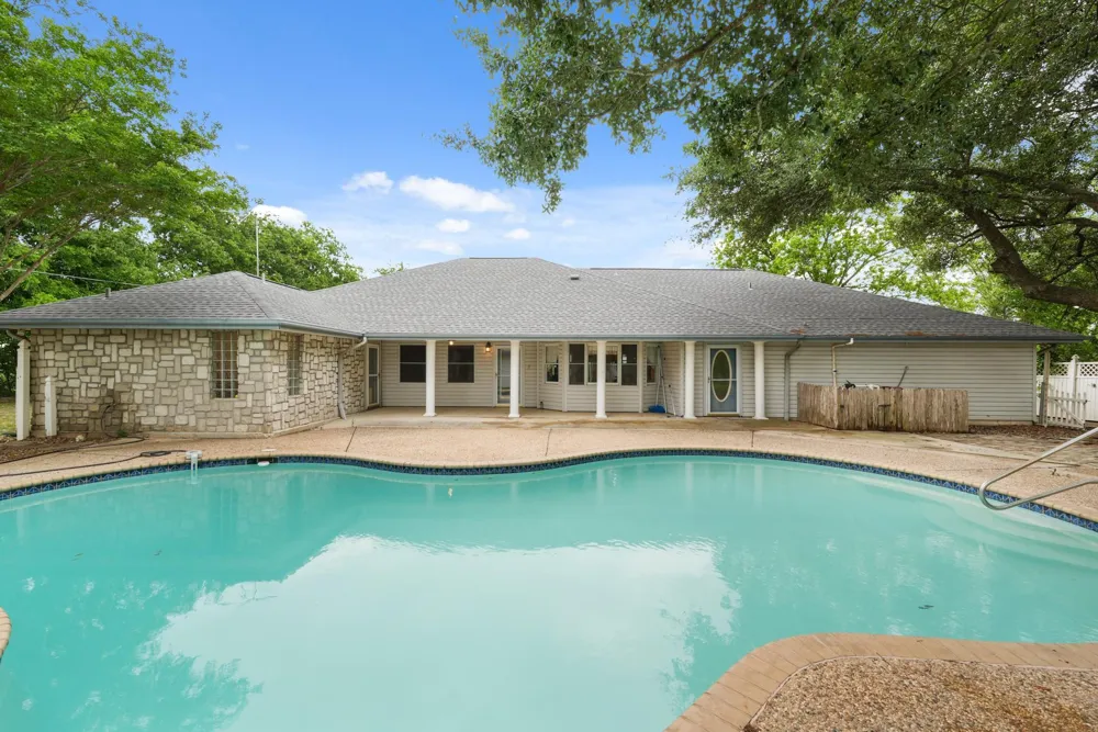 6625 E Post Road Kyle, TX 78640