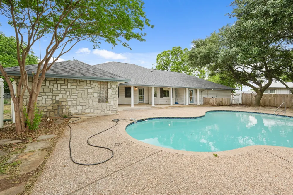 6625 E Post Road Kyle, TX 78640