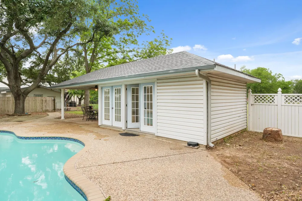 6625 E Post Road Kyle, TX 78640