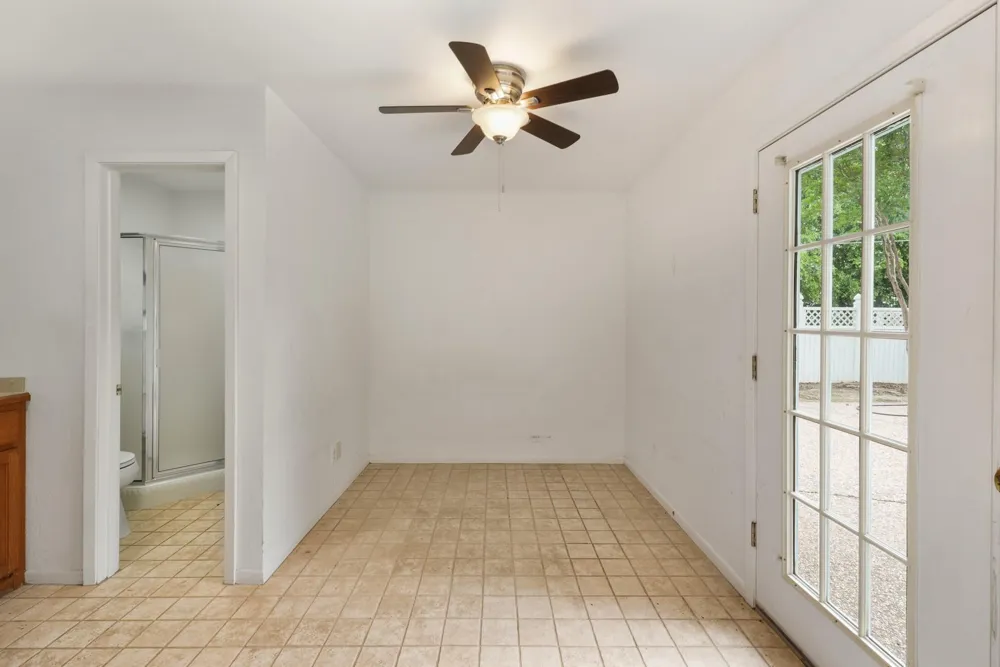 6625 E Post Road Kyle, TX 78640