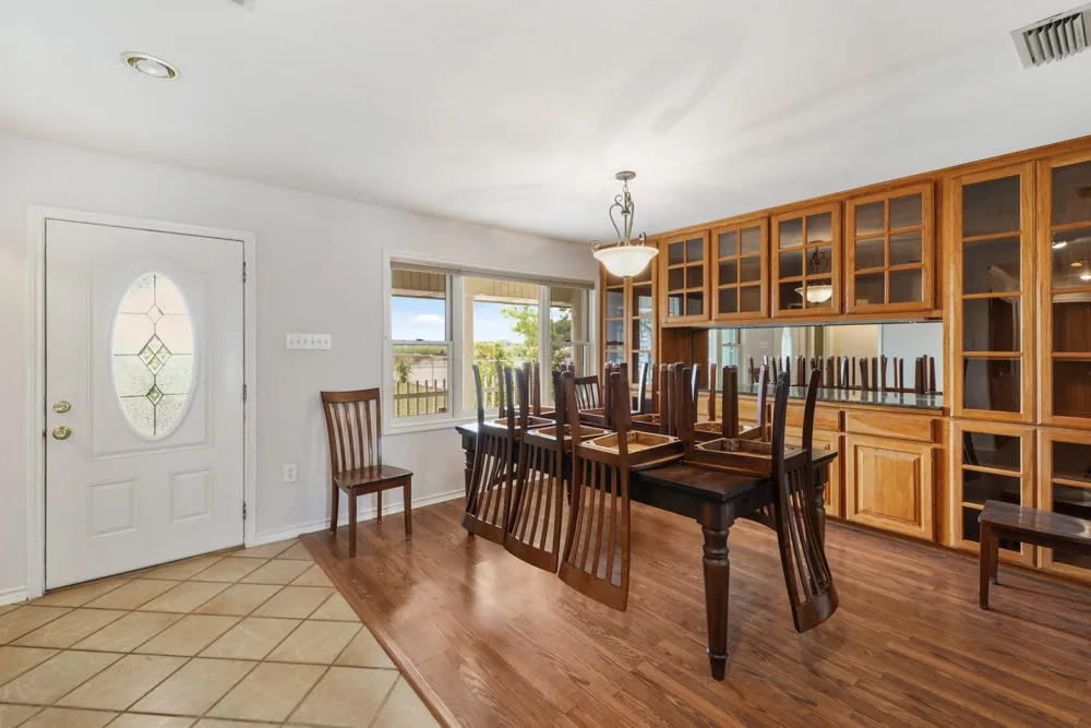 6625 E Post Road Kyle, TX 78640