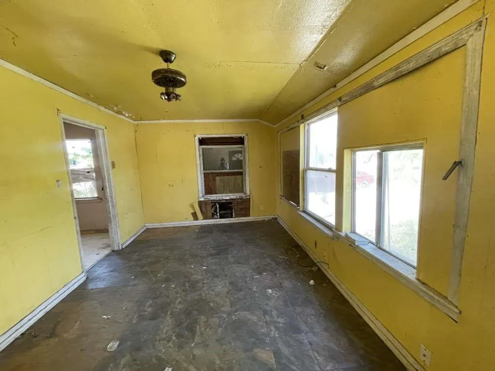 1017 W Buchanan Street Harlingen, TX 78550