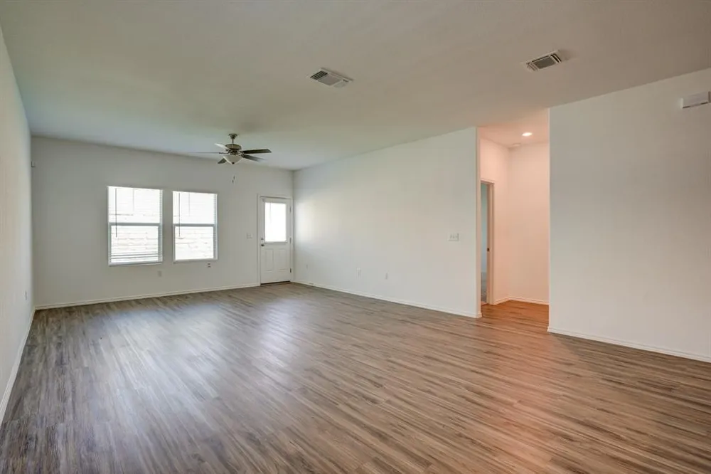 7603 Ivy Trellis Trail Del Valle, TX 78617