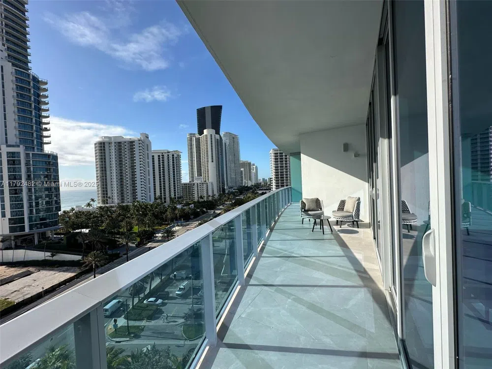 17550 Collins Ave #902 Sunny Isles Beach, FL 33160