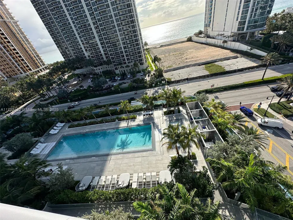 17550 Collins Ave #902 Sunny Isles Beach, FL 33160