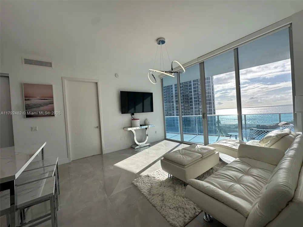 17550 Collins Ave #902 Sunny Isles Beach, FL 33160