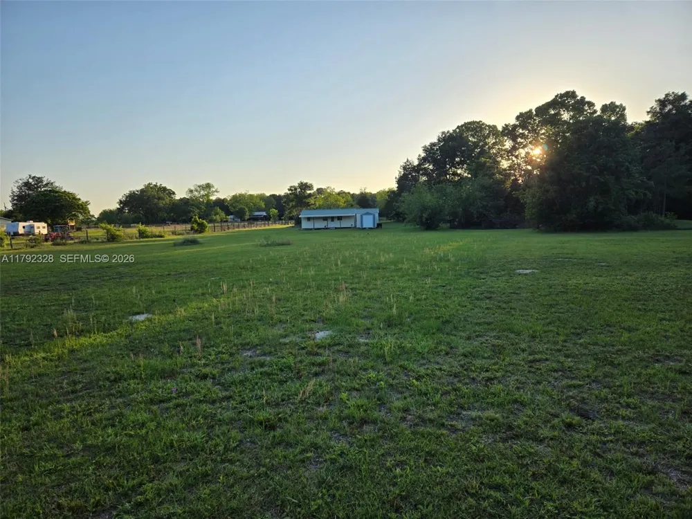 3725 SW 162 St., Archer, FL Gainesville, FL 32618