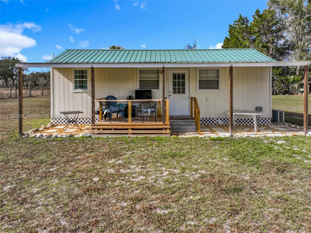 3725 SW 162 St., Archer, FL Gainesville, FL 32618