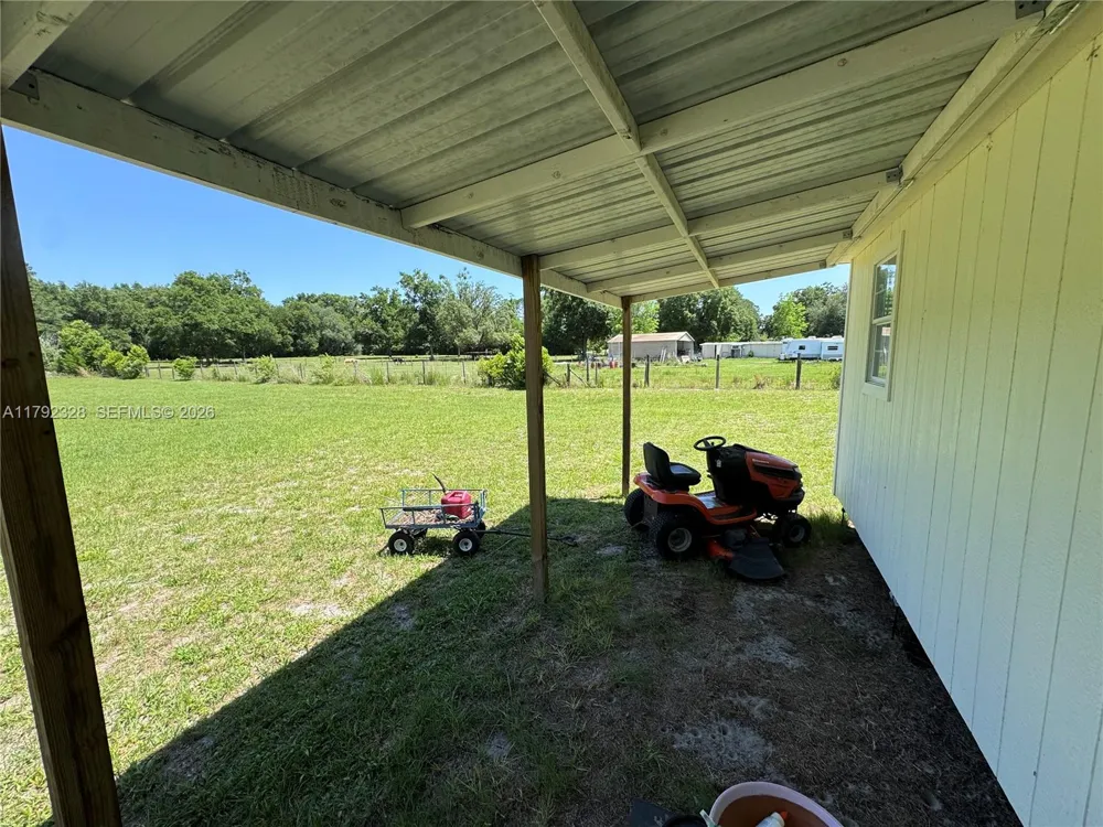 3725 SW 162 St., Archer, FL Gainesville, FL 32618