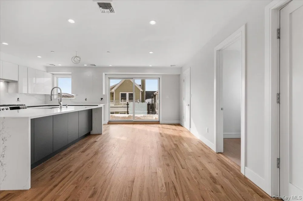 56 Oregon Street Long Beach, NY 11561