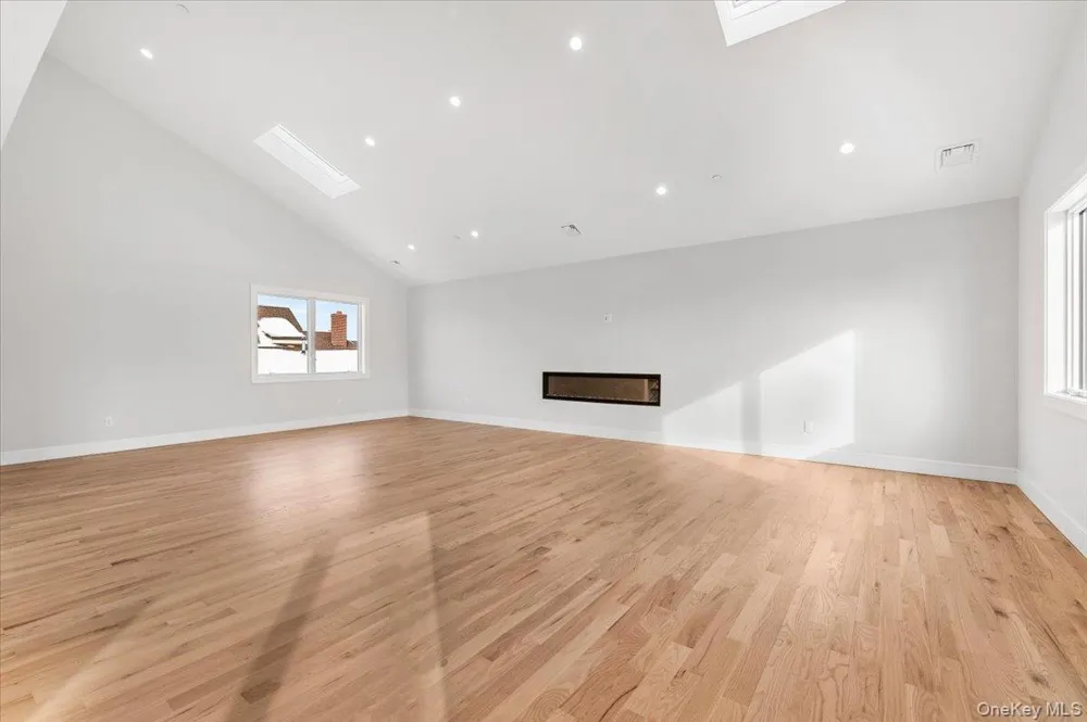 56 Oregon Street Long Beach, NY 11561
