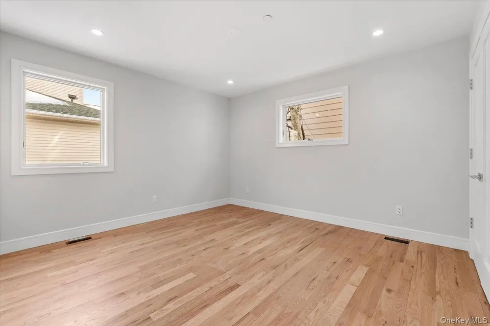 56 Oregon Street Long Beach, NY 11561