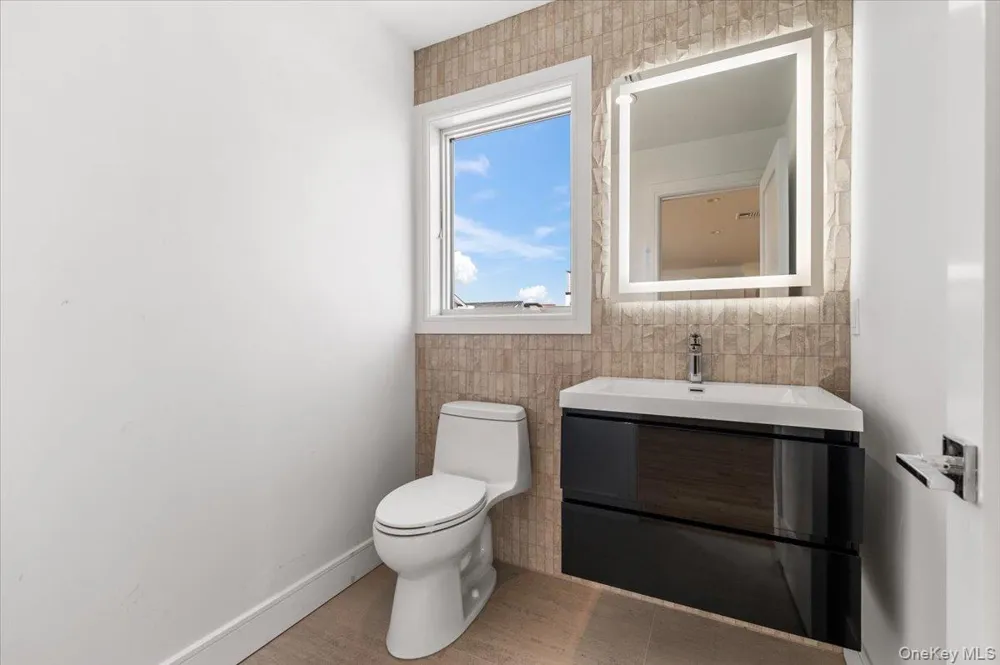 56 Oregon Street Long Beach, NY 11561