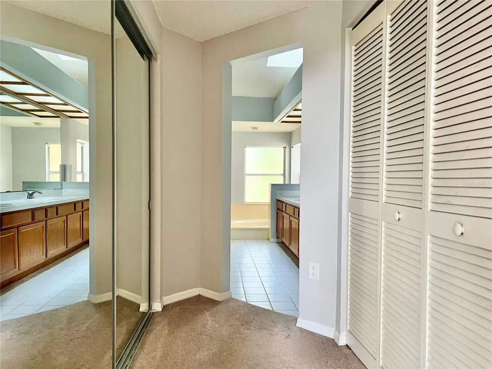 114 CLAYS TRAIL #114 Oldsmar, FL 34677