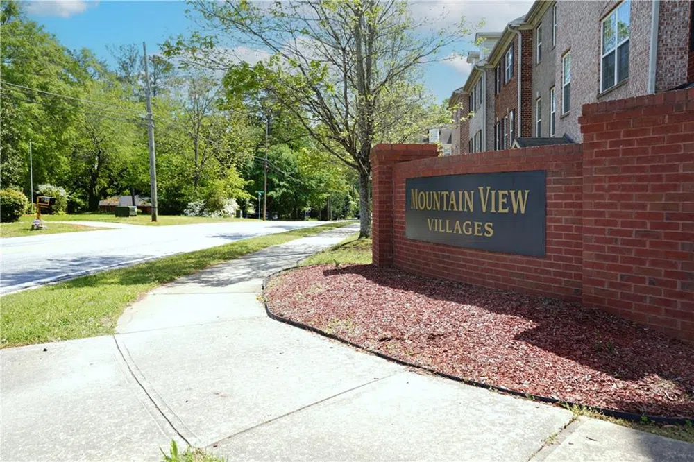 4964 Villager Lane Stone Mountain, GA 30083