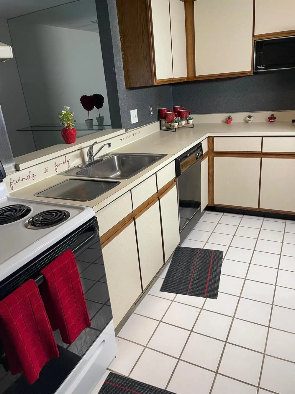 27430 Evergreen Road #36 Lathrup Village, MI 48076