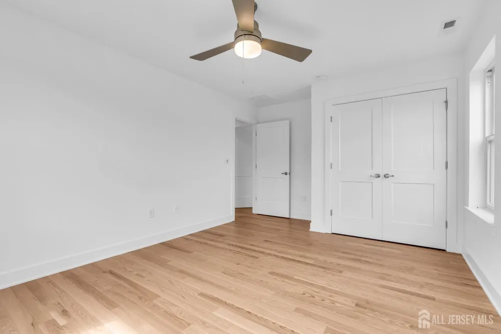 33 Pennsylvania Avenue Ocean, NJ 08758