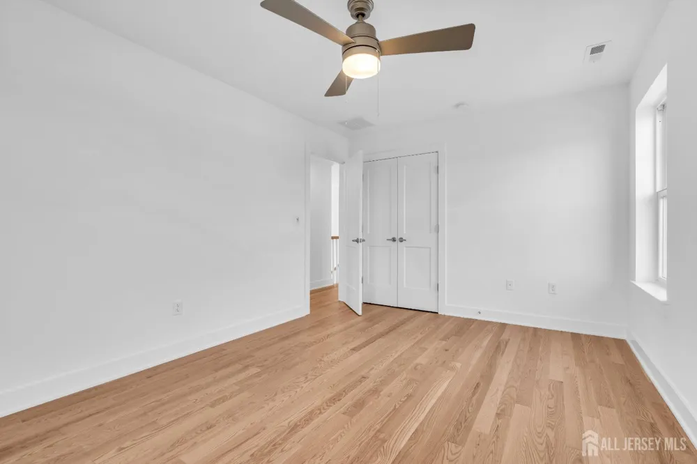 33 Pennsylvania Avenue Ocean, NJ 08758