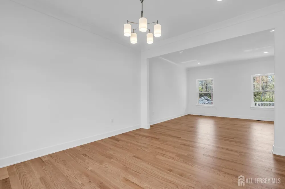 33 Pennsylvania Avenue Ocean, NJ 08758